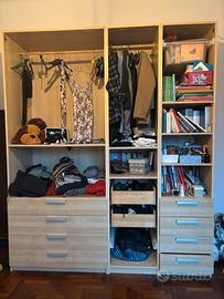Armadio Ikea aperto
