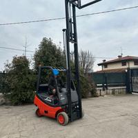 S113 Muletto Linde 16 q triplex alzata libera 420 