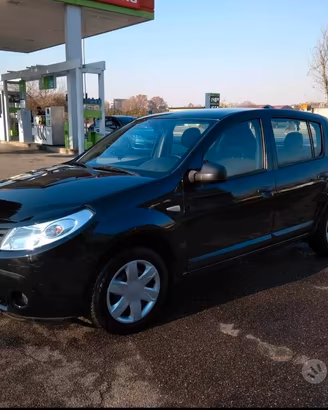 Dacia Sandero Gpl Benzina con motore fuso