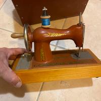 Macchina da cucire vintage