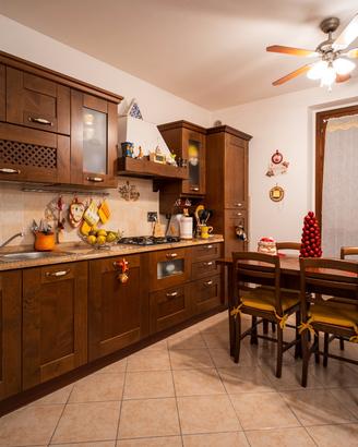 CUCINA IN LEGNO 