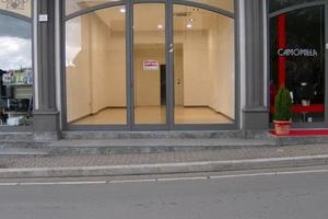 Negozio 200 mq. in via Luigi Ferritto, centro