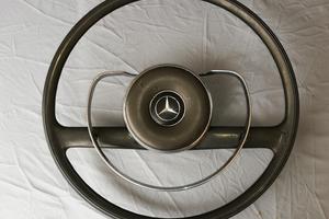 volanti per auto epoca solo quelli in foto