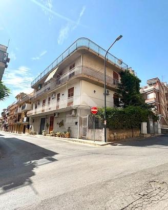 5 LOCALI A CASTELDACCIA