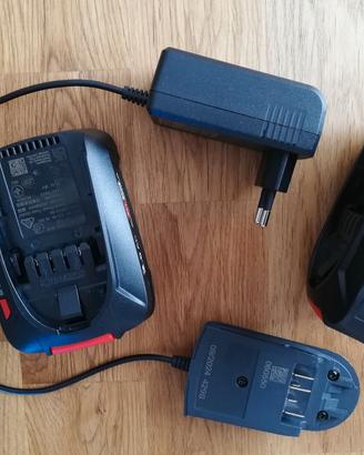 2 batterie per trapano Bosch 18 Volt 2.0 + caric.