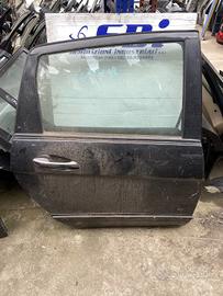 Porta post dx mercedes classe b