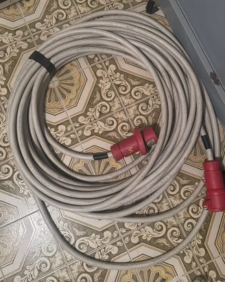 Cavo 380V 32A