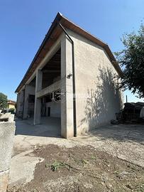 RUSTICO DA RISTRUTTURARE