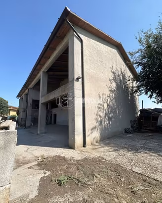 RUSTICO DA RISTRUTTURARE