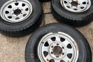 GOMME TERMICHE  E CERCI