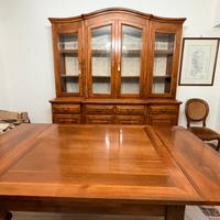 Credenza in legno massello + tavolo allungabile