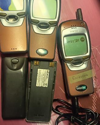 3 telefoni cellulare Nokia 7110