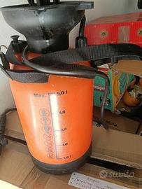 Spruzzatore a Compressione