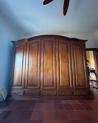 Camera completa in legno stile classico