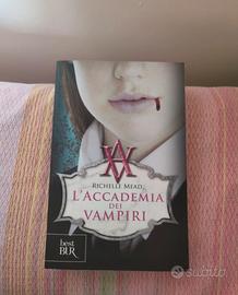L’accademia dei vampiri, Richelle Mead