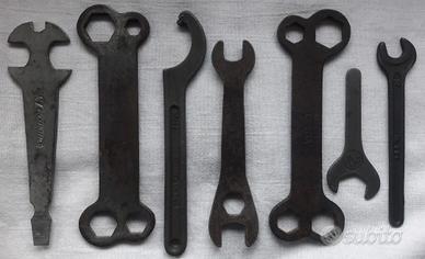 VECCHIE CHIAVI INGLESI MULTIFUNZIONE BICI D' EPOCA