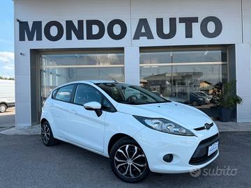 Ford Fiesta 1.2 82cv 5 porte Titanium NEOPATENTATI