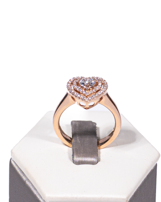 Anello cuore in oro e diamanti