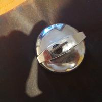 Tappo serbatoio auto