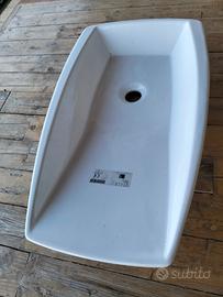lavabo bianco nuovo
