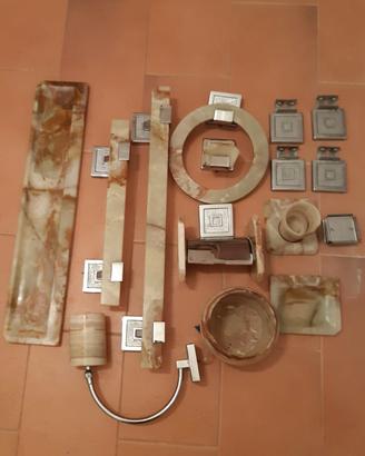 SPECCHIO,  LAMPADE E ACCESSORI BAGNO IN ALABASTRO 