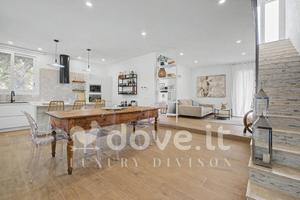 Villa di 270 m² con più di 5 locali a Fiumicino