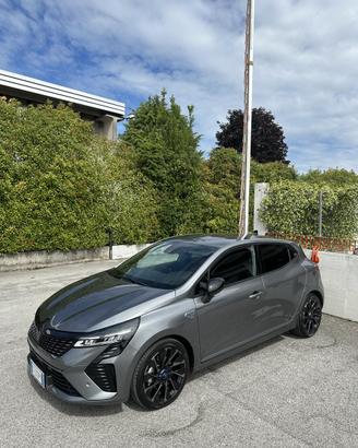 Clio Hybrid 145 cv Esprit Alpine