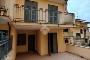 PORZIONE DI TRIFAMILIARE A BELLEGRA