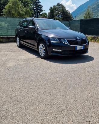 SKODA OKTAVIA
