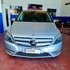 Mercedes B 200 Premium 2015