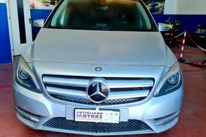 Mercedes B 200 Premium 2015