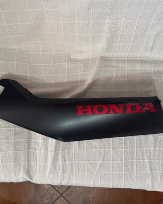 Sottopedana Destro HONDA sh 125 sport 2025