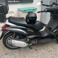 Piaggio Beverly 250