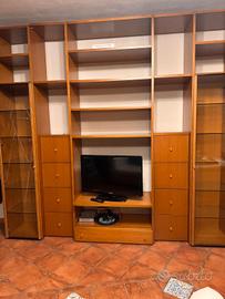 Parete attrezzata vetrina Lema