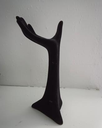 mano porta gioielli