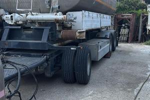 AUTOCARRO DAF XF 105.460 CON GRU E CASSONE