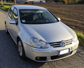 Volkswagen Golf 5a serie anno 2003 gpl