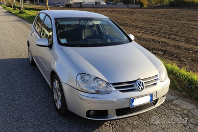 Volkswagen Golf 5a serie anno 2003 gpl