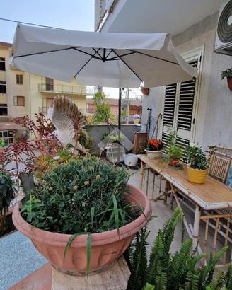 VILLA A SCHIERA A CASTIGLIONE DEL GENOVESI