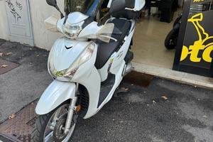 Honda SH 300 - 2017 - PERMUTE