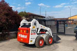 P119 Mini pala Bobcat 773 26 q