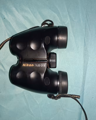 binocoli nikon travelite 3 *20 ben tenuti. 