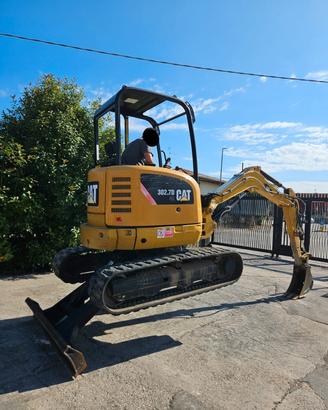 E245 - ESCAVATORE CATERPILLAR 302.7
