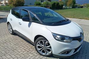 Renault Scenic 1.7 Blue DCI Sport Edition 2