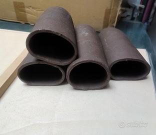 Tane per Loricaridi in terracotta fatte a mano