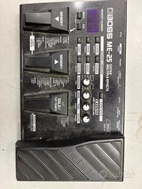 BOSS ME-25 Pedaliera multieffetto per chitarra