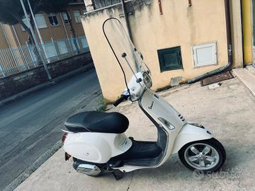 PIAGGIO VESPA 50 4T PRIMAVERA 2015 10.000 KM
