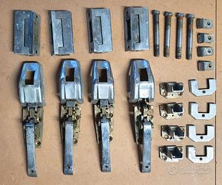 MANIGLIE E CERNIERE OTTONE CELLA FRIGO GHIACCIAIA