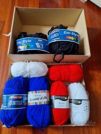 filati gomitoli colorati