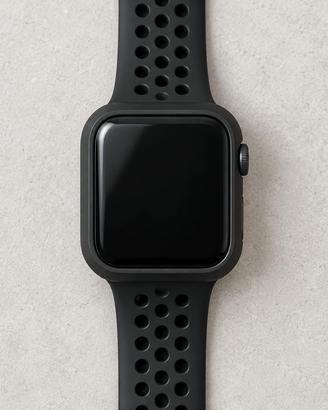 Apple Watch SE 2 40mm GPS nero con cover